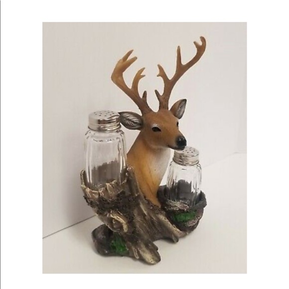 New In Box DWK Corp. Salt Lick Rustic Deer Resin & Glass Salt & Pepper Shakers - Picture 4 of 10